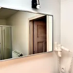 펜션 In Ardennes With Scenic Terrace *